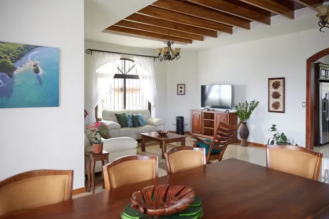 Dining area — The Main House, Bella Vista Private Resort Costa Rica