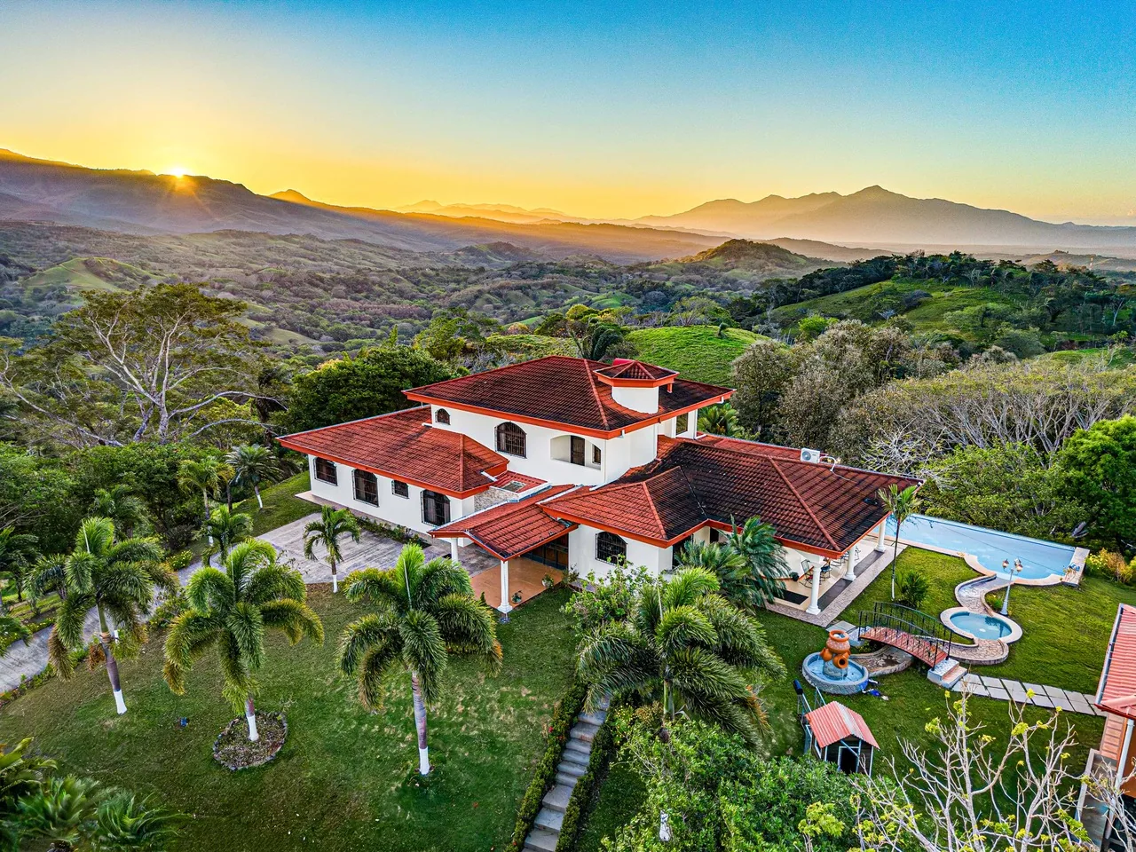 Bella Vista photo 1